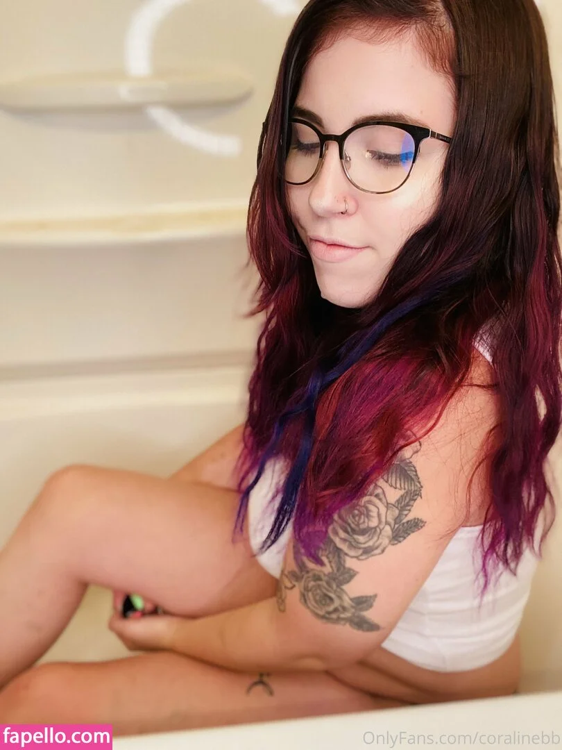 coralinebb Onlyfans Photo Gallery 