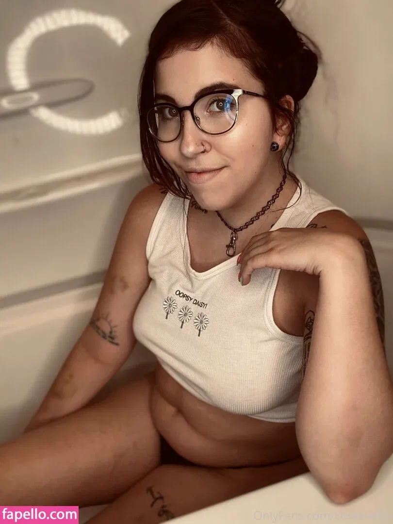 coralinebb Onlyfans Photo Gallery 