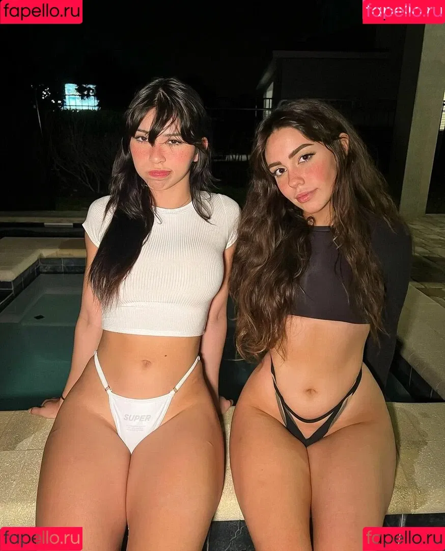 Aishah Sofey Onlyfans Photo Gallery 