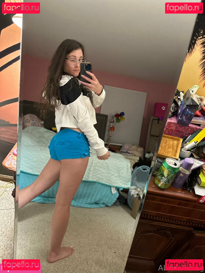 ALibraRising / TheAveryOConnor Nude Onlyfans Photo 12