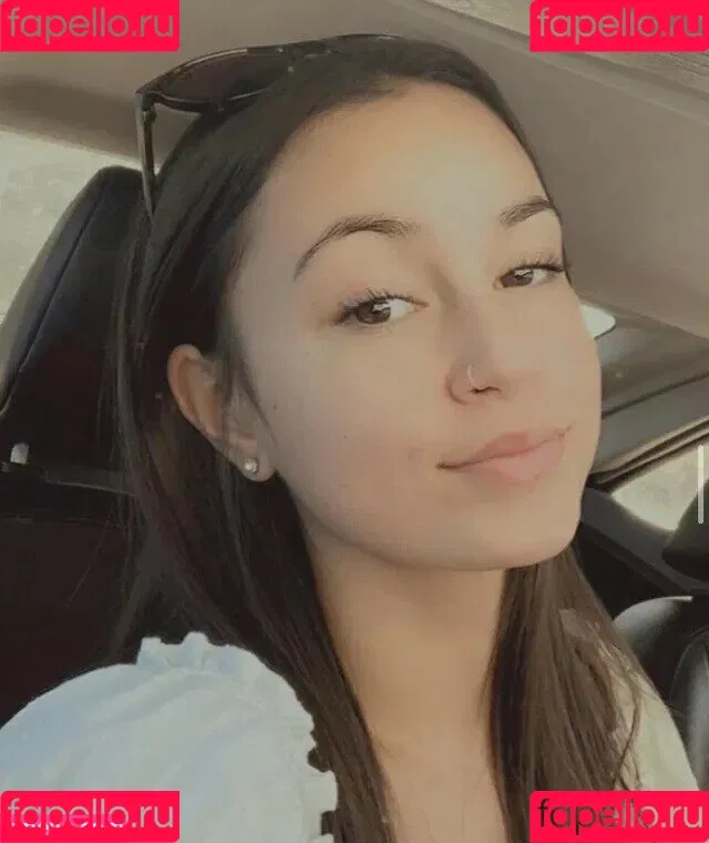 Willow Jade Onlyfans Photo Gallery 