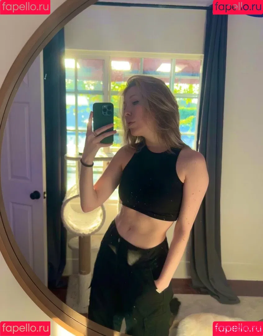 ElainaExe Onlyfans Photo Gallery 