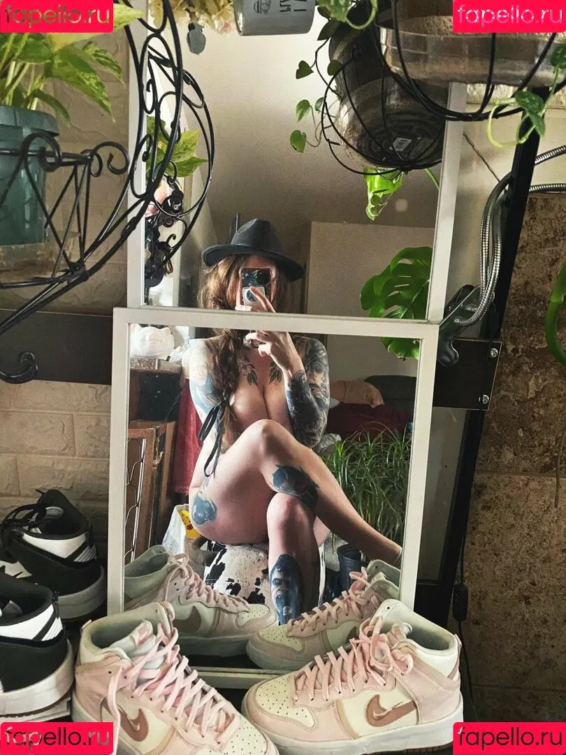 Krisp Lee Onlyfans Photo Gallery 