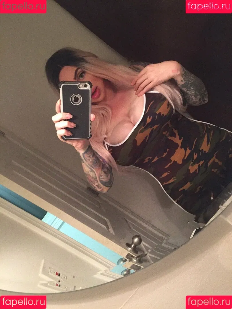Krisp Lee Onlyfans Photo Gallery 