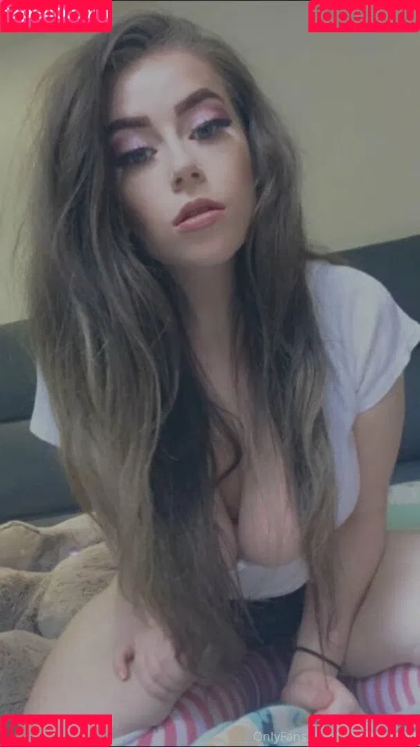 ameliaskye98 Onlyfans Photo Gallery 