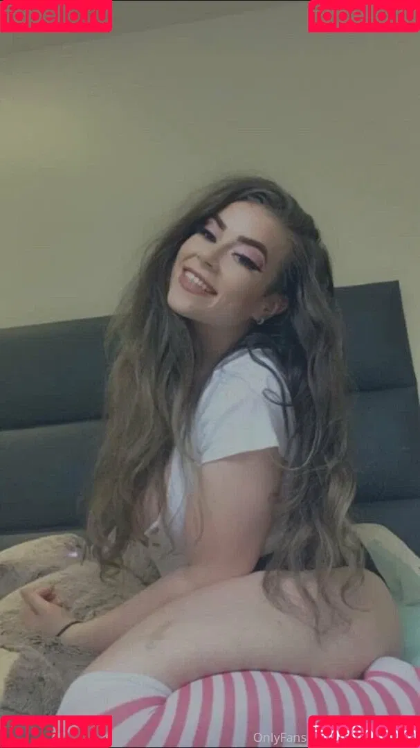 ameliaskye98 Onlyfans Photo Gallery 