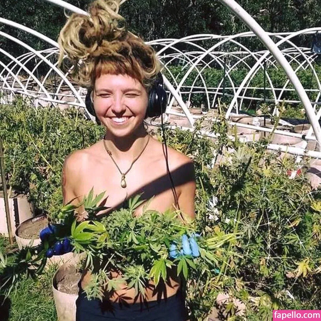 Shaninblake Onlyfans Photo Gallery 