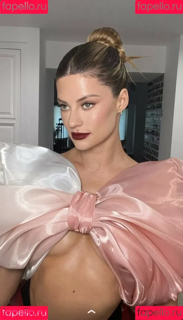 Hannah Stocking Onlyfans Photo Gallery 