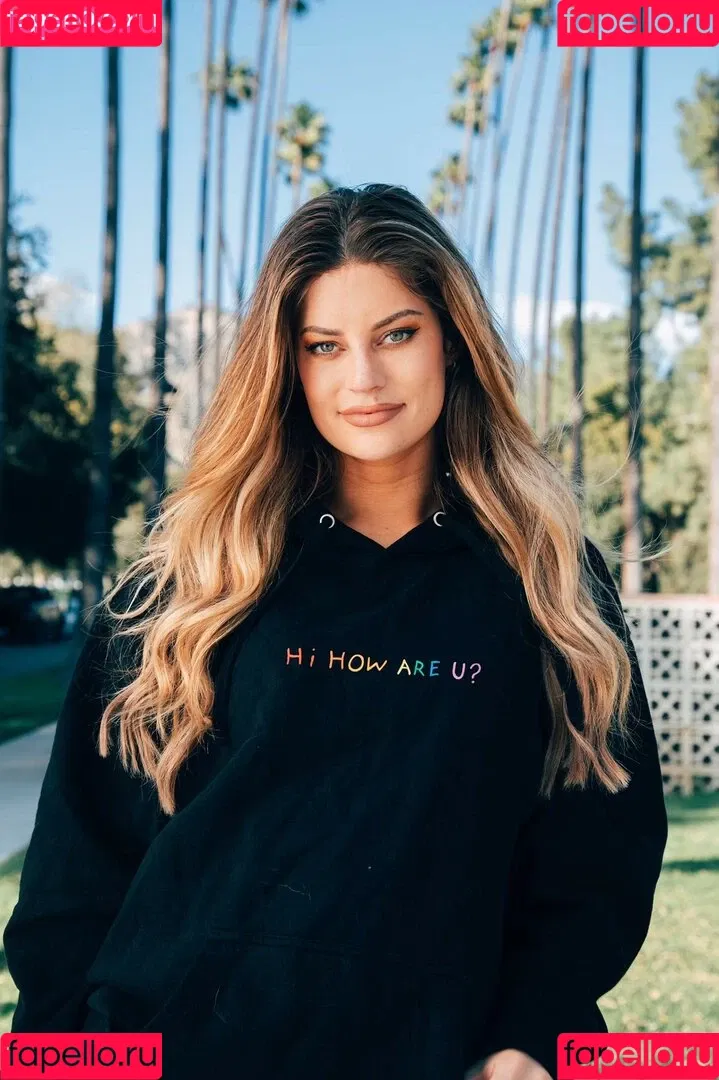 Hannah Stocking Onlyfans Photo Gallery 