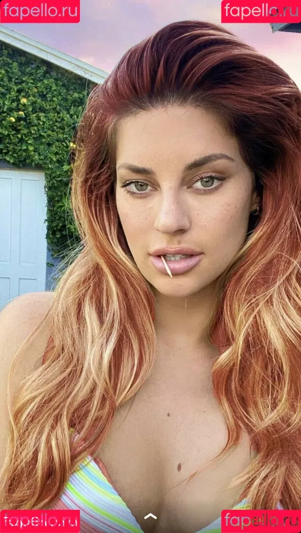 Hannah Stocking Onlyfans Photo Gallery 