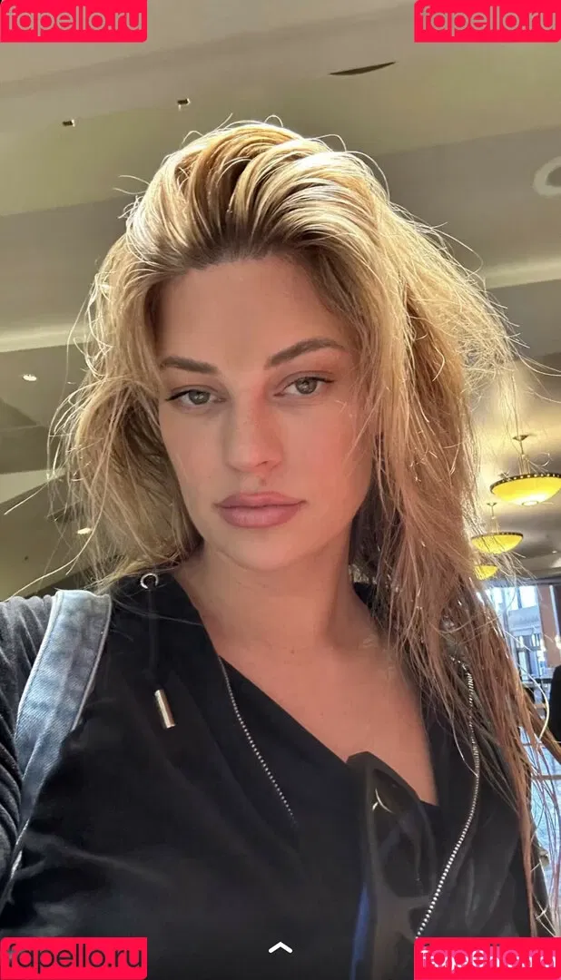 Hannah Stocking Onlyfans Photo Gallery 