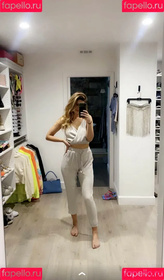 Hannah Stocking Onlyfans Photo Gallery 
