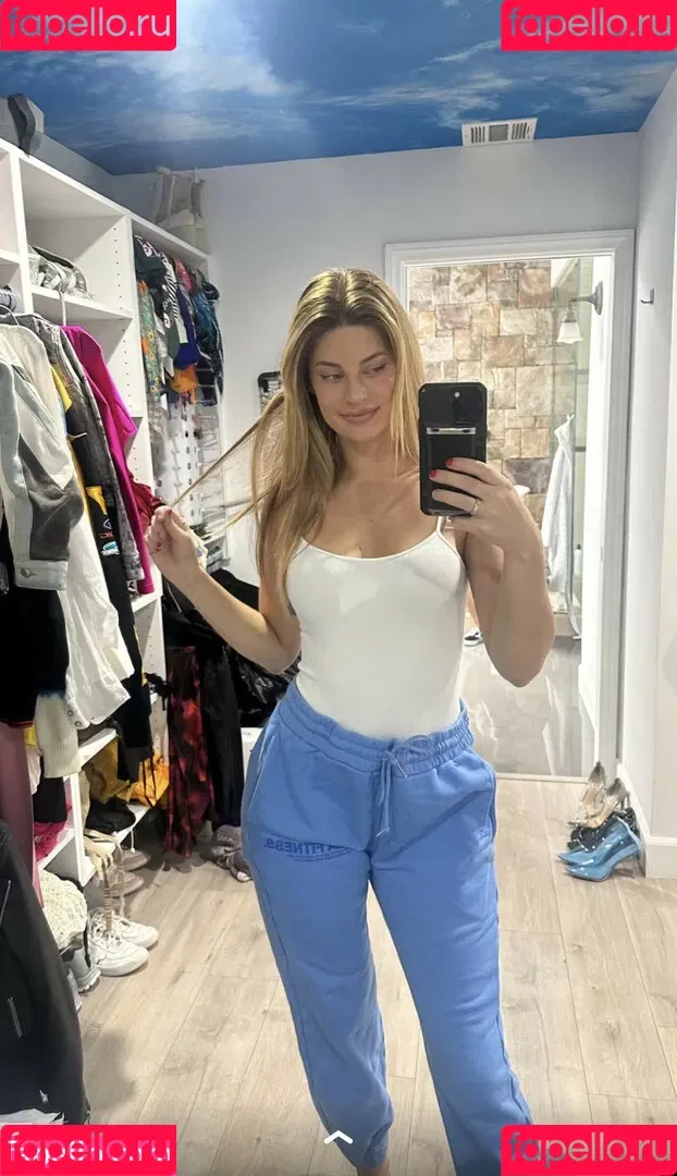 Hannah Stocking Onlyfans Photo Gallery 