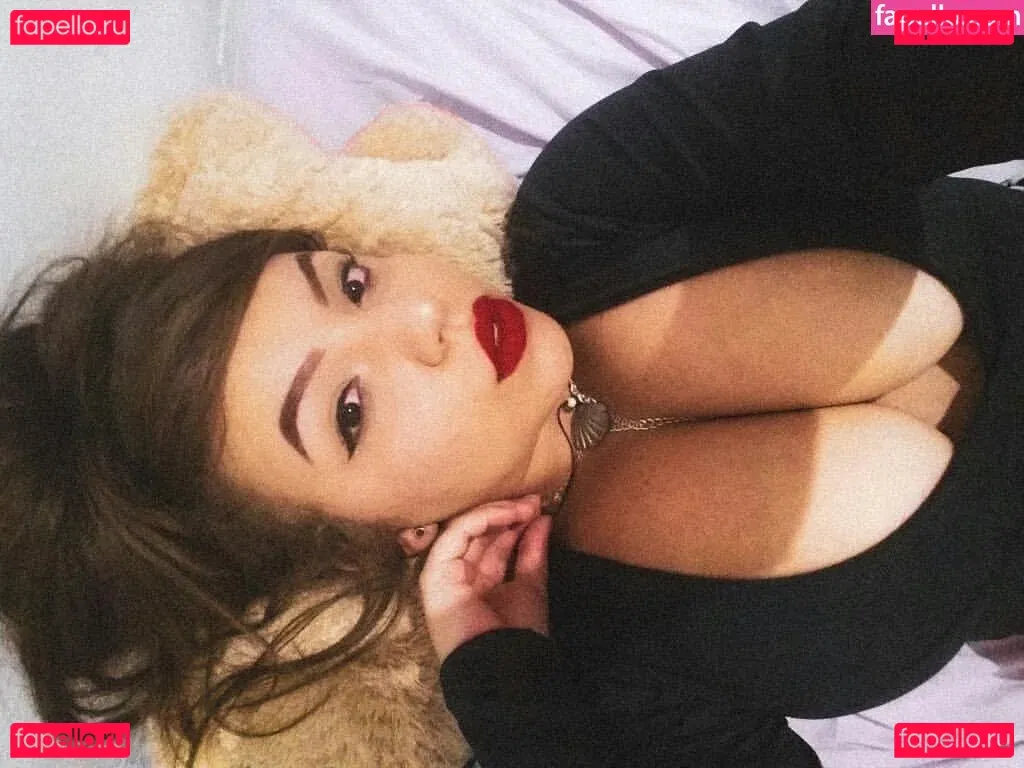 Nayara Maria Onlyfans Photo Gallery 