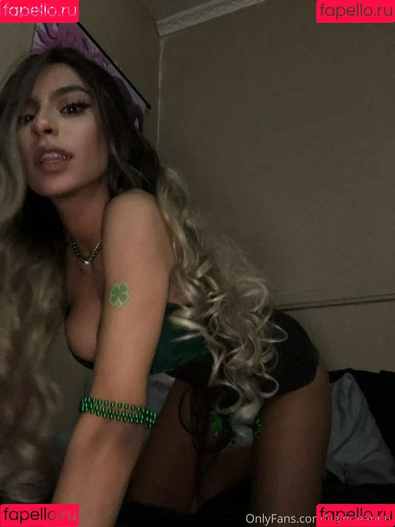 ValerieAnnTV Onlyfans Photo Gallery 