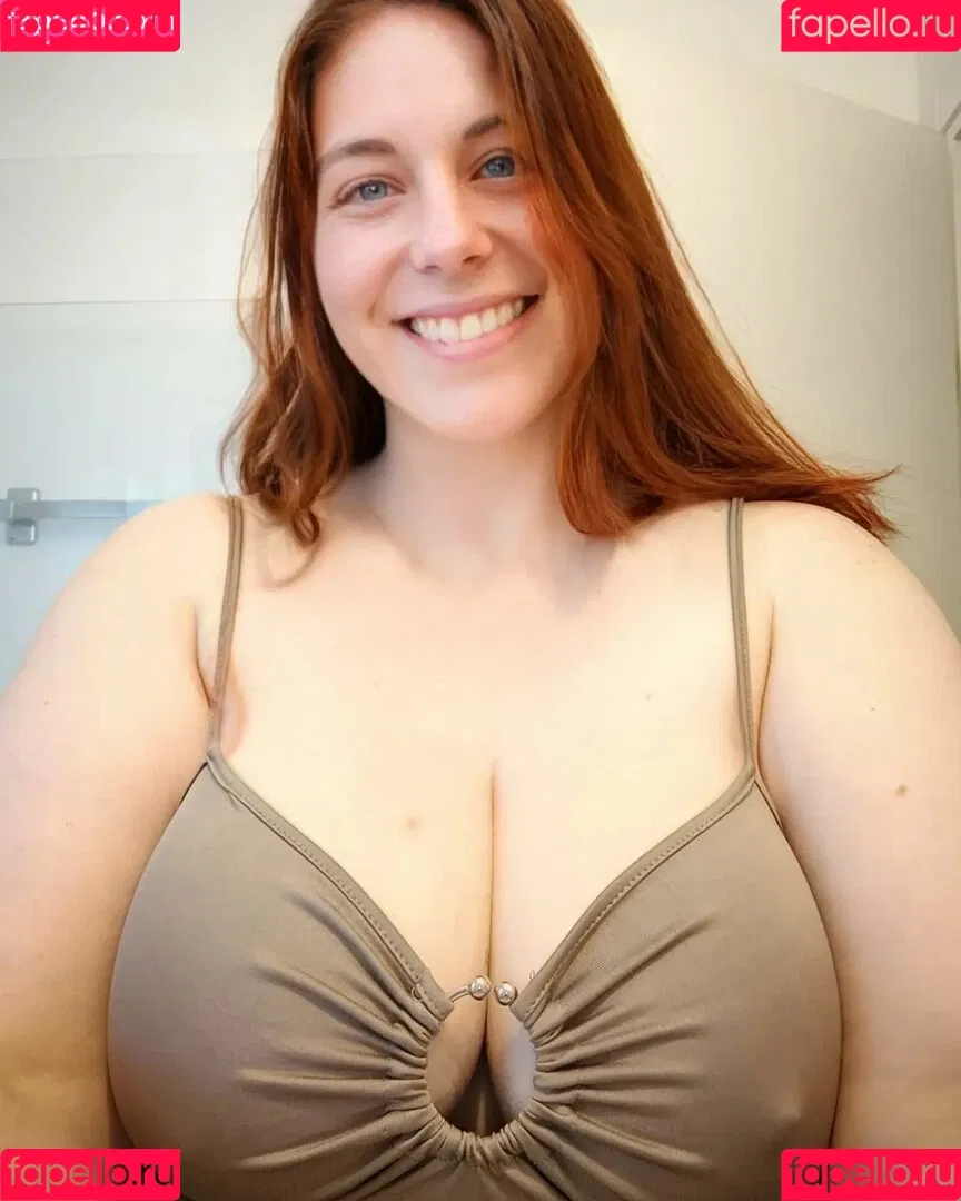 RedheadAnne Onlyfans Photo Gallery 