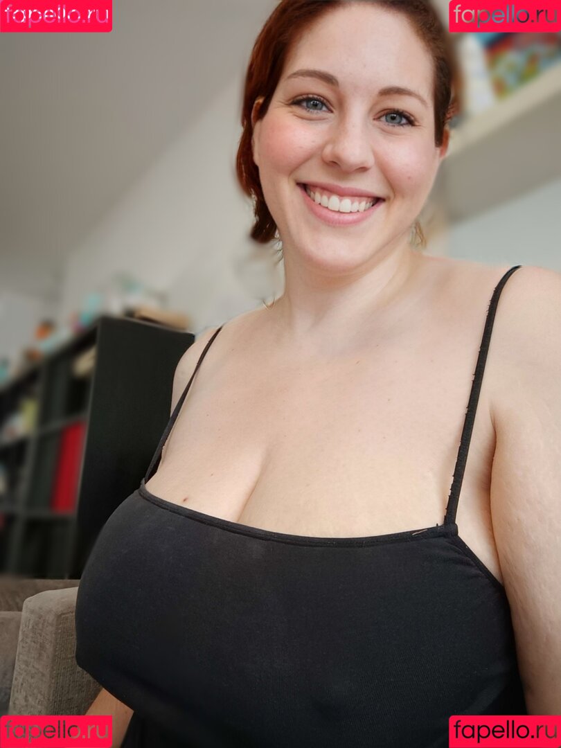 RedheadAnne Onlyfans Photo Gallery 