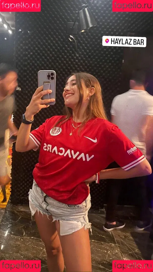 Merve Elmas Onlyfans Photo Gallery 