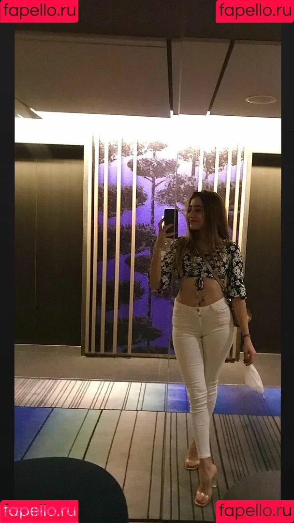 Merve Elmas Onlyfans Photo Gallery 