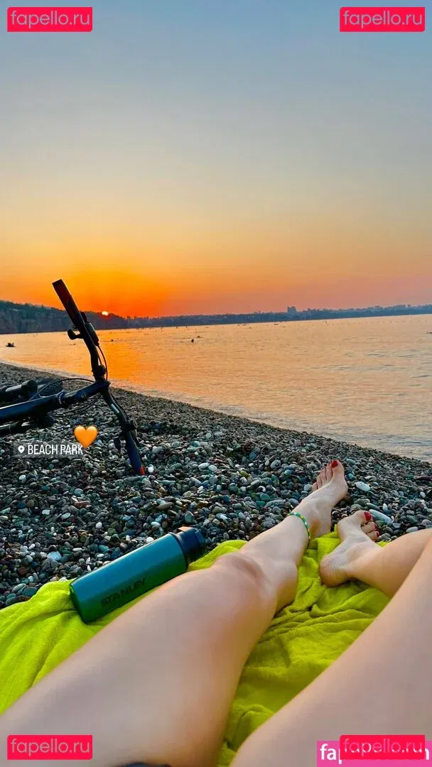 Merve Elmas Onlyfans Photo Gallery 