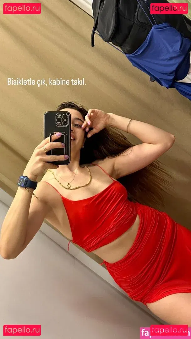 Merve Elmas Onlyfans Photo Gallery 