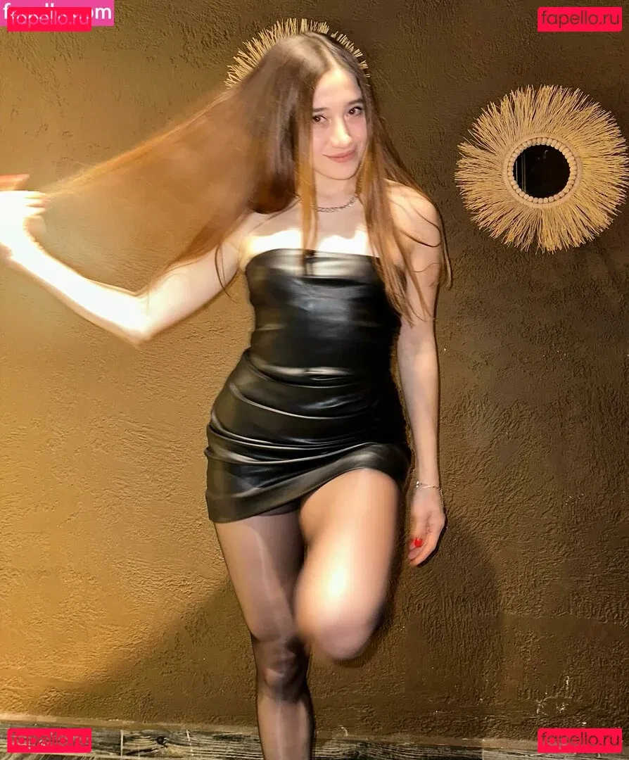 Merve Elmas Onlyfans Photo Gallery 