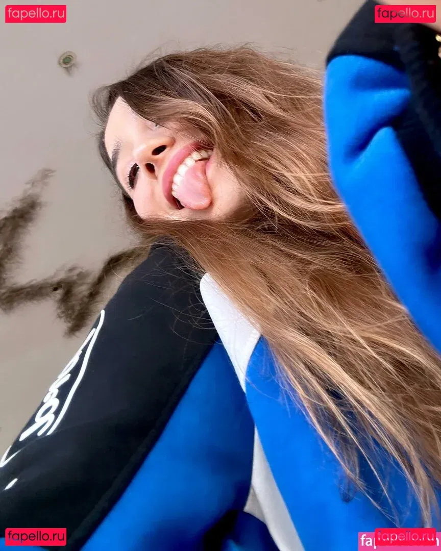 Merve Elmas Onlyfans Photo Gallery 