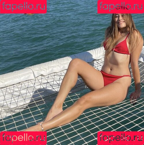 Merve Elmas Onlyfans Photo Gallery 