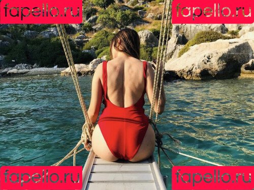 Merve Elmas Onlyfans Photo Gallery 