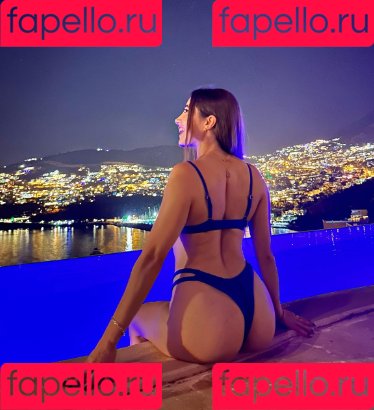 Merve Elmas Onlyfans Photo Gallery 