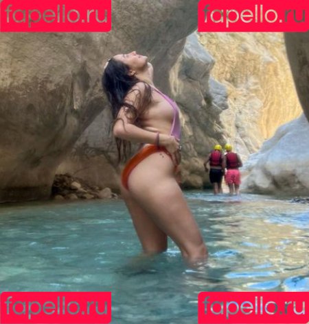 Merve Elmas Onlyfans Photo Gallery 