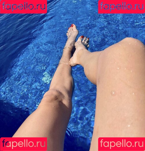 Merve Elmas Onlyfans Photo Gallery 