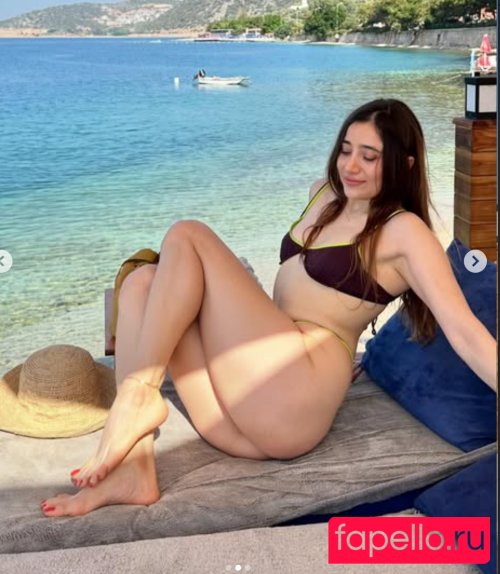 Merve Elmas Nude Onlyfans Photo 36