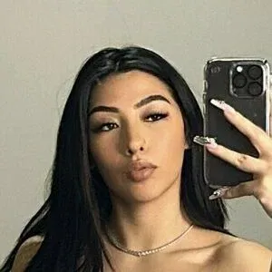 dineromia Onlyfans Photo Gallery 