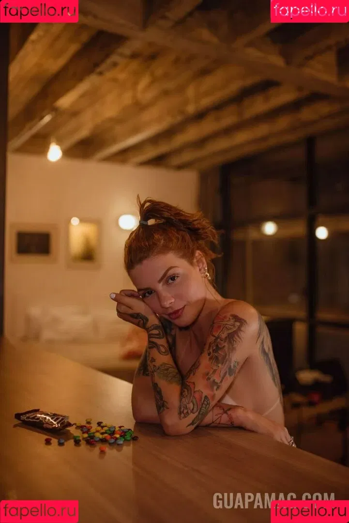 Leh Linhares Onlyfans Photo Gallery 