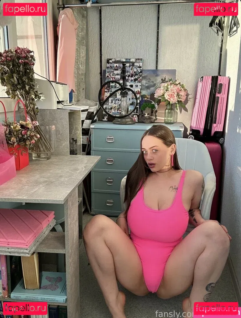 KiraClark Onlyfans Photo Gallery 