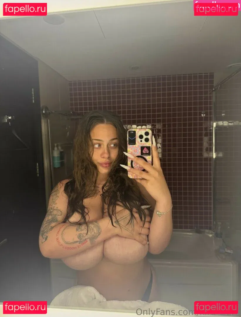 KiraClark Onlyfans Photo Gallery 