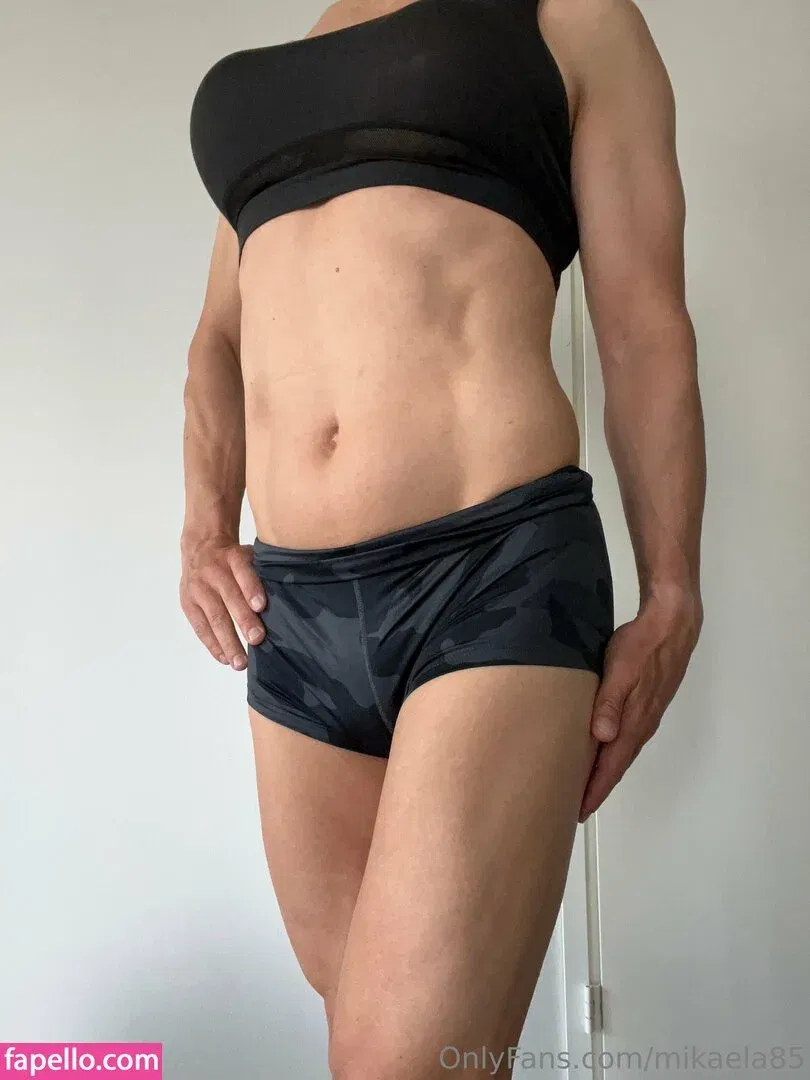 mikaela85 Onlyfans Photo Gallery 