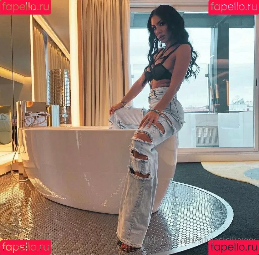 silviasiciliaxxx Onlyfans Photo Gallery 