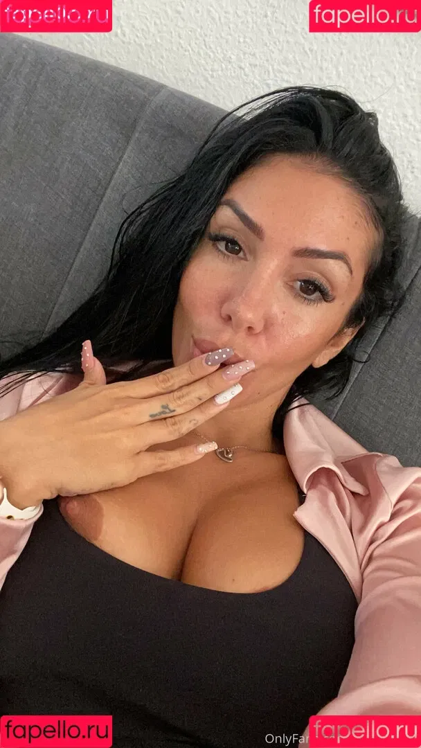 silviasiciliaxxx Onlyfans Photo Gallery 