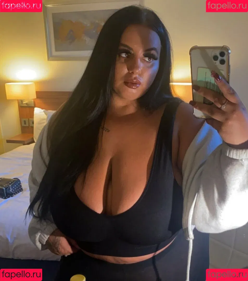 meg_bxxx Onlyfans Photo Gallery 