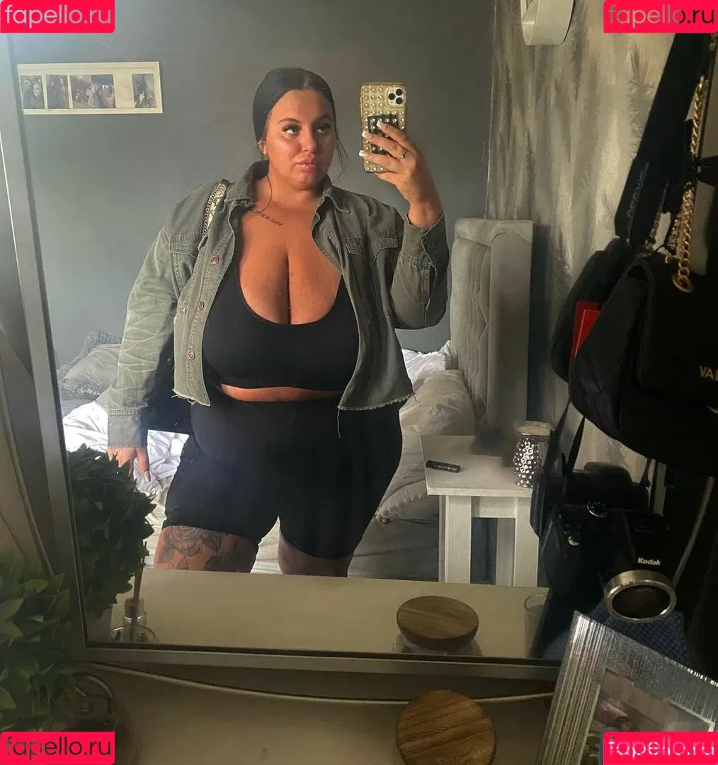 meg_bxxx Onlyfans Photo Gallery 