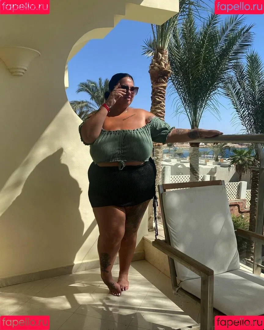 meg_bxxx Onlyfans Photo Gallery 