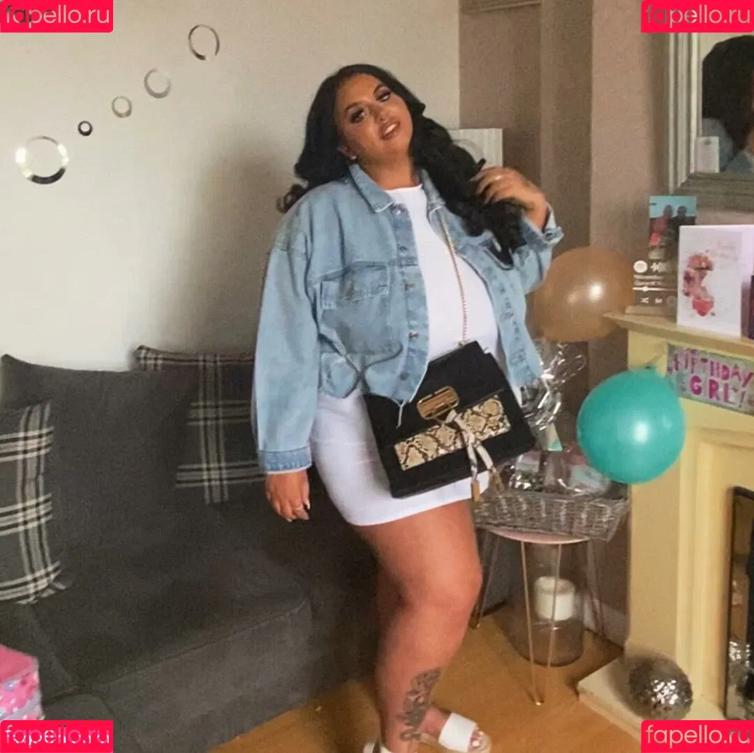 meg_bxxx Onlyfans Photo Gallery 