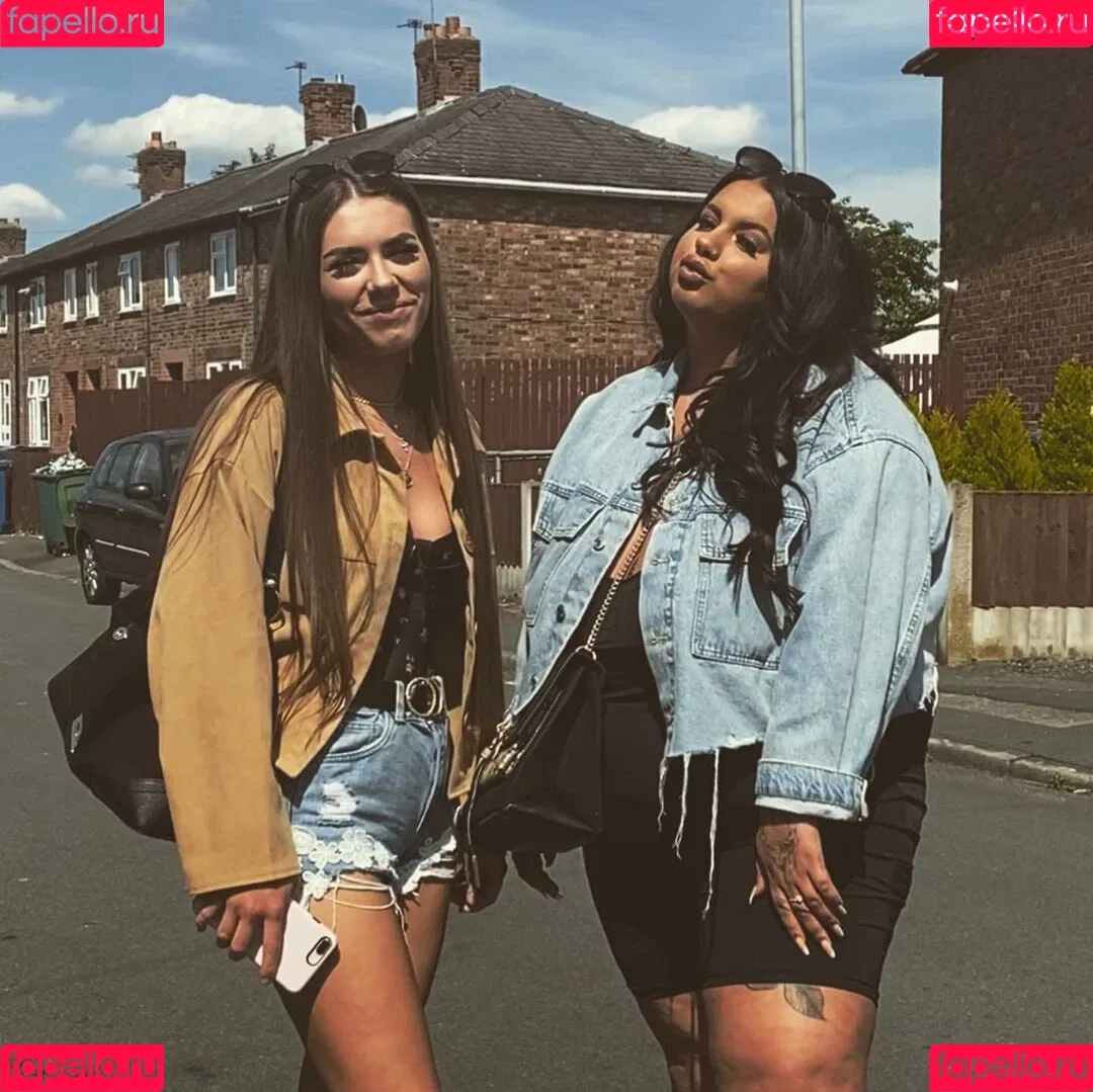 meg_bxxx Onlyfans Photo Gallery 