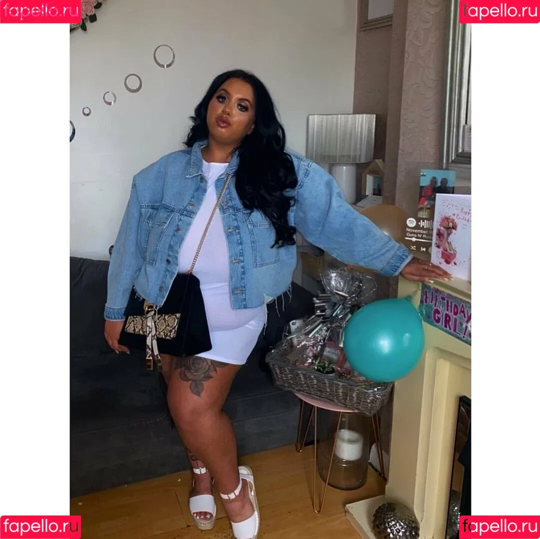 meg_bxxx Onlyfans Photo Gallery 