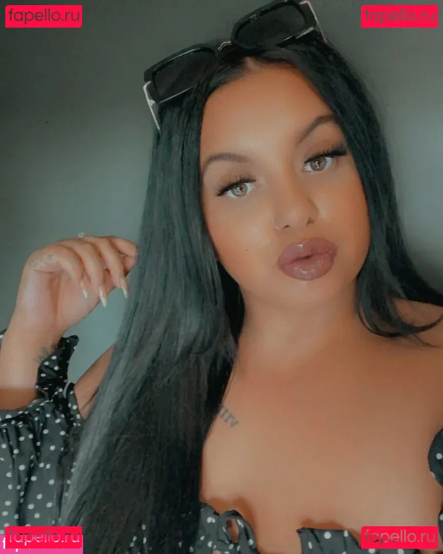 meg_bxxx Onlyfans Photo Gallery 