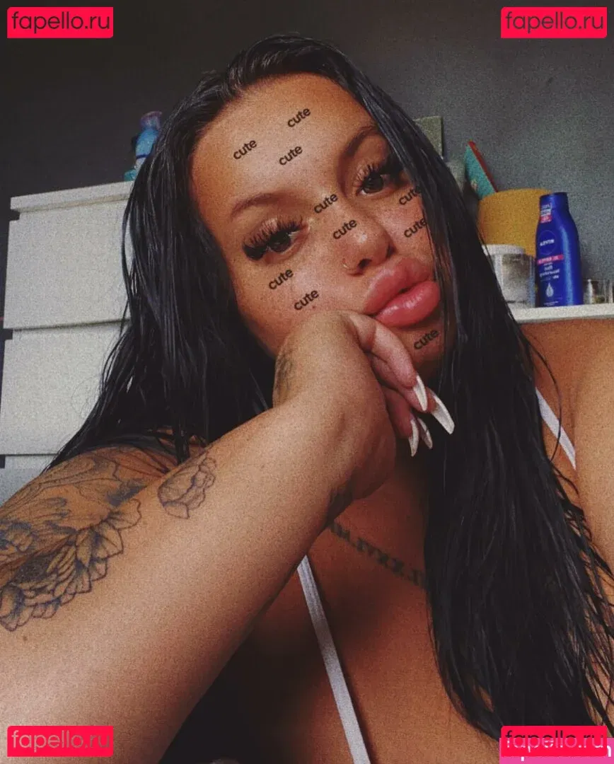 meg_bxxx Onlyfans Photo Gallery 