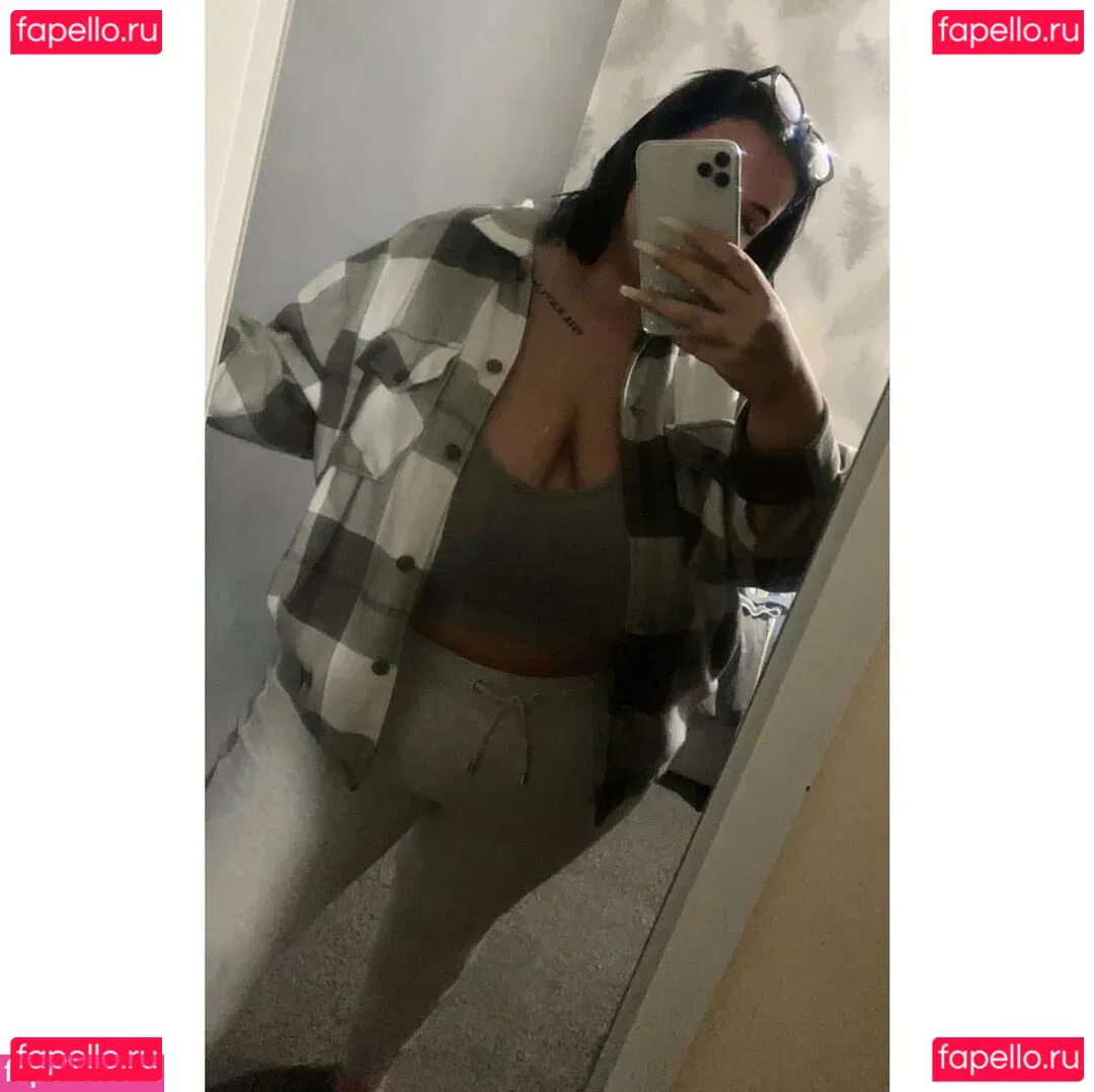 meg_bxxx Onlyfans Photo Gallery 