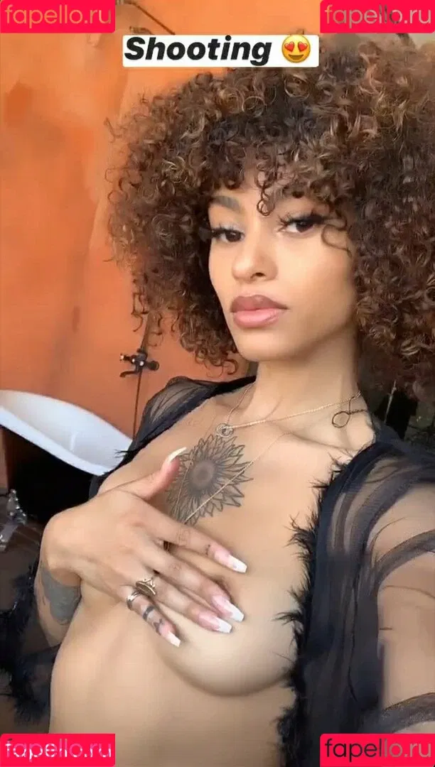 Sunnibytch Onlyfans Photo Gallery 
